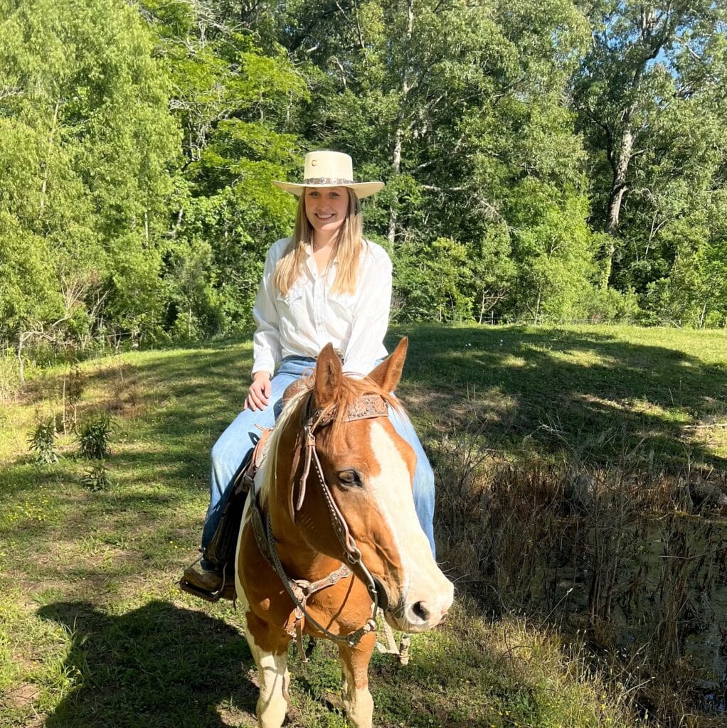 meet-the-2023-covered-wagon-ranch-crew-covered-wagon-ranch