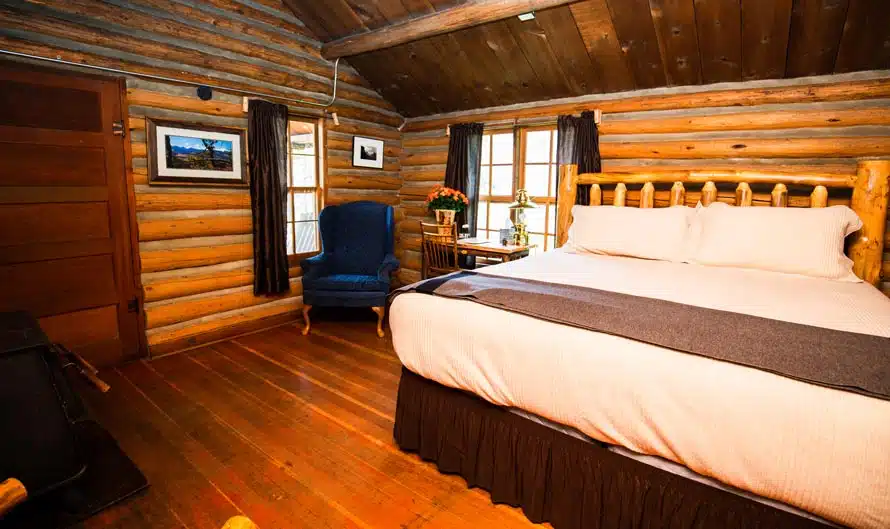 Large bed in Cabin 7